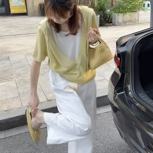 Trending Two-Piece Set with Faux-Layer Top and Casual Pants